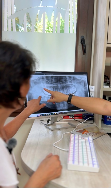 Clínica Dental Cuidatusonrisa — interior